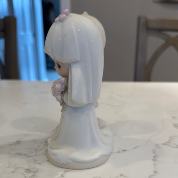 Charming Precious Moments Wedding Couple Figurine - Picture 3 of 5